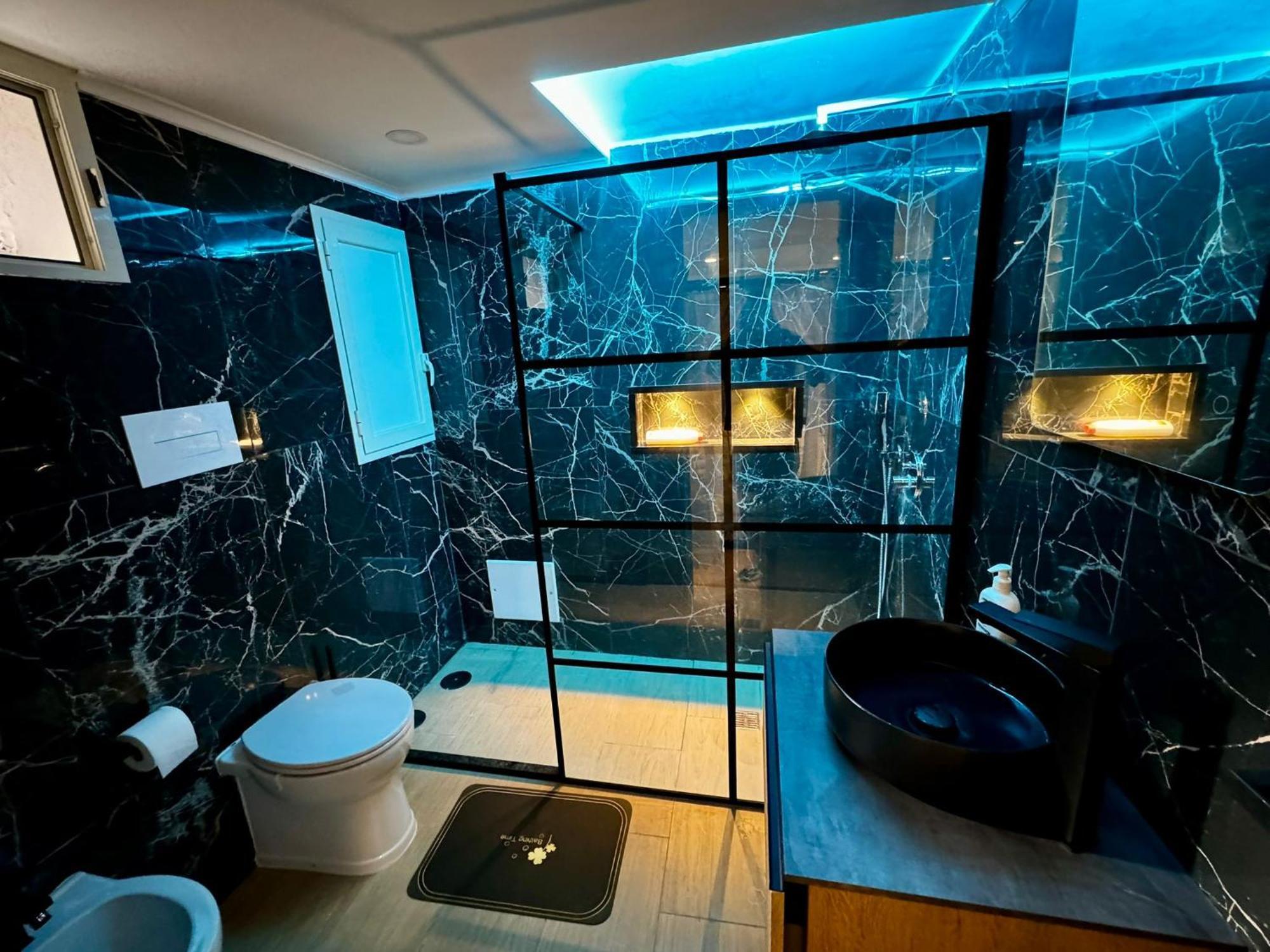 Fl Black Diamond Napoli Eksteriør billede